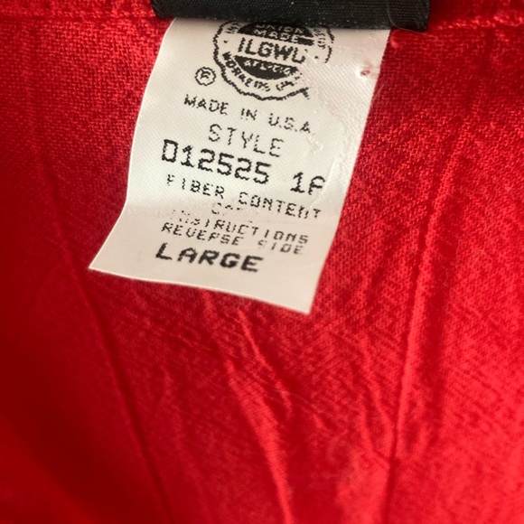 Vintage 1980's Red Over-sized Button Down Shirt, With Tags! Size Large - Picture 4 of 10